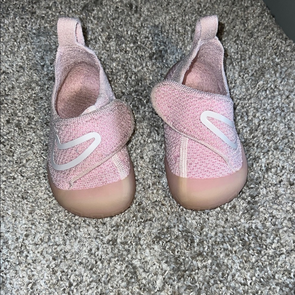 Nike SWOOSH 1 super soft fly knot.   Pearl Pink/Pink Foam/Pearl Pink